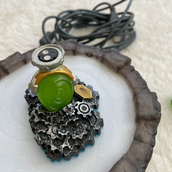 Skylander And Characters Bundle - Picture 7 of 16